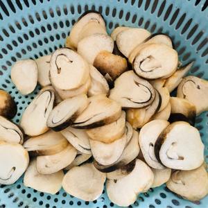 草菇素汤的做法 步骤5