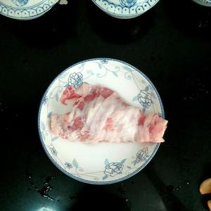 鲜香草菇炒肉片的做法 步骤3