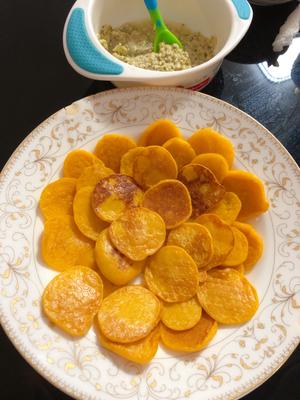 辅食南瓜松饼(不加糖不加蛋白，消耗奶粉，手指食物)的做法 步骤1