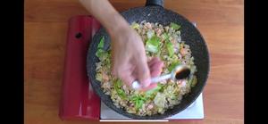 三文鱼炒饭Salmon Fried Rice的做法 步骤18