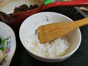 黑暗料理晚餐：灵魂牛肝菌焖饭的做法 步骤3