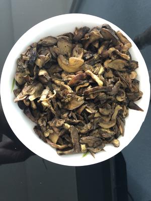 牛肝菌炒饭的做法 步骤2