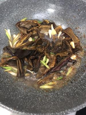 牛肝菌炒肉的做法 步骤9