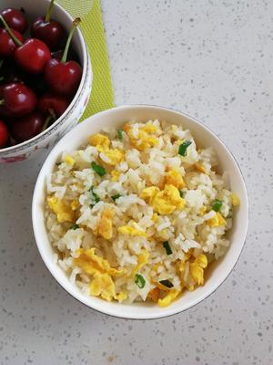 鸡蛋炒米饭（蛋炒饭）的做法 步骤11