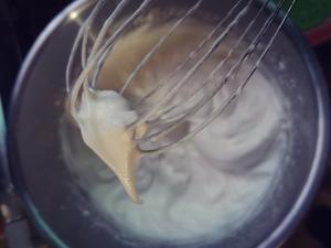 奶粉版的8寸海绵戚风蛋糕?的做法 步骤8
