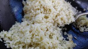 野生菌焖饭（见手青）的做法 步骤26