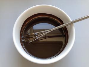 特特特浓巧克力奶油奶酪蛋糕的做法 步骤2