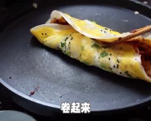 秒杀早餐摊不破皮大煎饼，步骤超详细的做法 步骤7