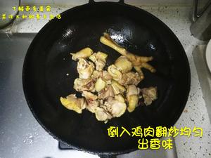 小鸡炖蘑菇的做法 步骤5