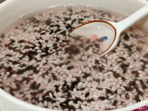 黑米饭团的做法 步骤1
