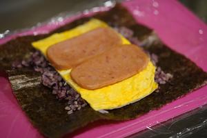 上飯花式米饭之～不用捏的饭团的做法 步骤10