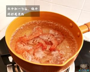 炒饭界的顶端：耳光炒饭❗️有多好吃❓的做法 步骤2
