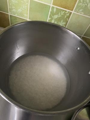 白玉菇牛蛙粥的做法 步骤2