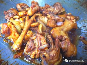 白玉菇毛豆炒鸡的做法 步骤5