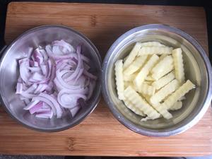 儿童趣味饭团便当（梦幻星空?）奶香玉米汁&狼牙土豆（蝶豆花）的做法 步骤7