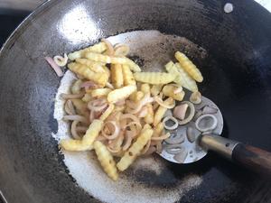 儿童趣味饭团便当（梦幻星空?）奶香玉米汁&狼牙土豆（蝶豆花）的做法 步骤12