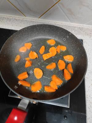 咖喱土豆盖浇饭的做法 步骤4