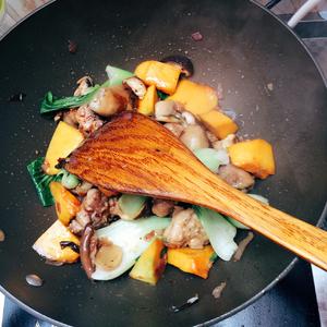 电饭煲南瓜鸡肉焗饭的做法 步骤5