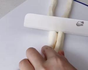 冰激凌质感的白巧克力山药糕～2种食材就搞定！的做法 步骤2