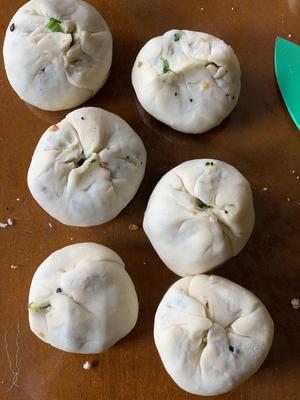 芝麻葱油饼的做法 步骤11