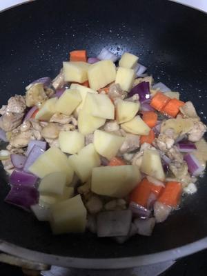 咖喱鸡腿饭的做法 步骤7
