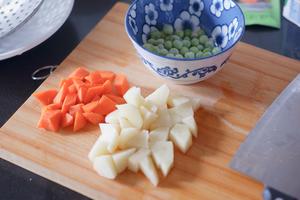 咖喱豆腐盖浇饭-低卡咖喱粉版本的做法 步骤3