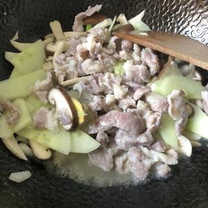 肉片青瓜滑菇的做法 步骤6