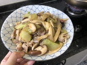 肉片青瓜滑菇的做法 步骤7