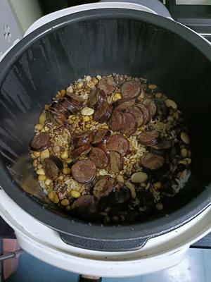 腊肠煲仔饭的做法 步骤15