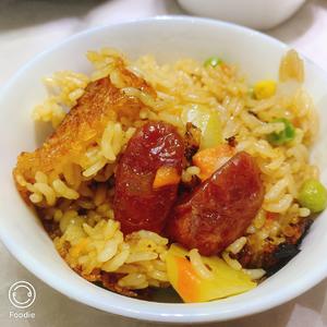 一锅焖—电饭煲版腊味煲仔饭的做法 步骤12