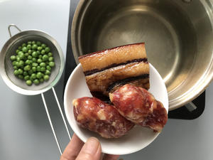 腊味洋芋（土豆）饭-大松IH电饭煲的做法 步骤1