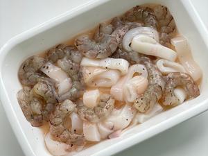 剩米饭的春天?咖喱海鲜焗饭?的做法 步骤1