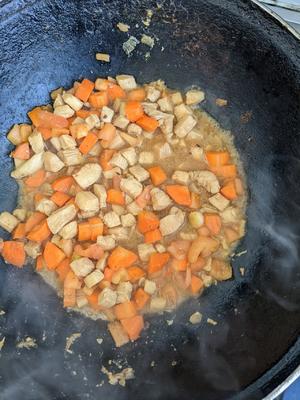 法式鸡肉芝士锡纸焗饭的做法 步骤3