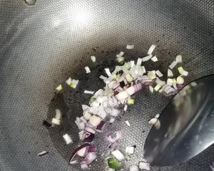 “番茄红烩杂蔬炒饭”（可做芝士焗饭）的做法 步骤3