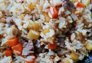 土豆牛肉焗饭的做法 步骤2