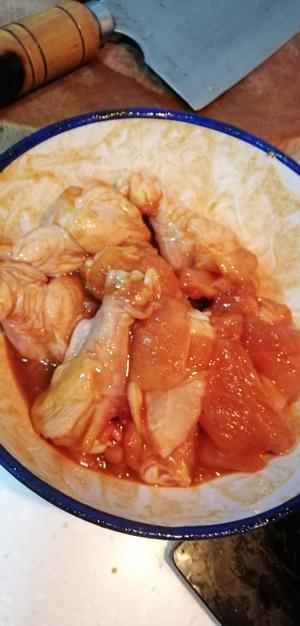 KFC香辣鸡米花（无面包糠版）（附炸鸡裹粉）的做法 步骤2