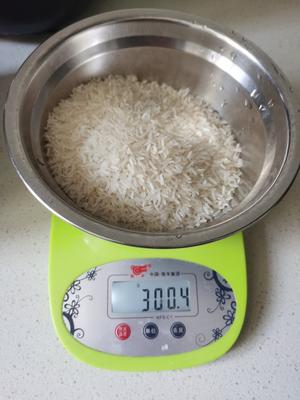 煲仔饭的做法 步骤1