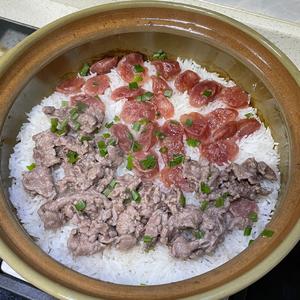 腊味牛肉煲仔饭的做法 步骤5