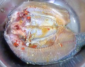 不用烤箱，不用豆瓣酱，不用火锅底料的家庭版烤鱼！的做法 步骤7