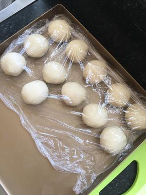 渣渣掉满地、唇齿留香的「酥皮鲜肉月饼?」低粉版！的做法 步骤14