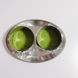 免烤｜抹茶樱花?草莓慕斯蛋糕｜夏日小甜品的做法 步骤2