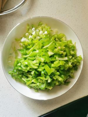 炸鸡蛋酱 青椒鸡蛋酱 拌面条 下饭菜的做法 步骤5