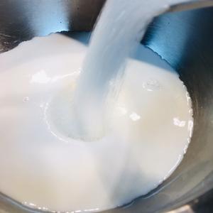 椰奶冰块（椰奶冻）免烤箱的甜品（雪花糕）的做法 步骤5