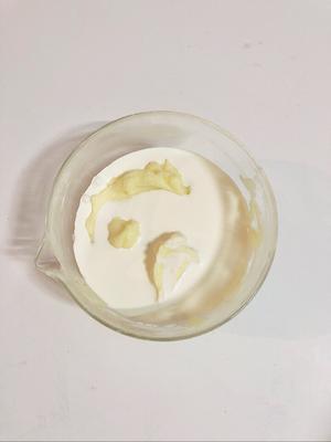 免烤箱零难度?治愈系夏日双色抹茶慕斯蛋糕的做法 步骤4
