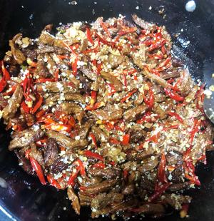 麻辣牛肉干的做法 步骤6