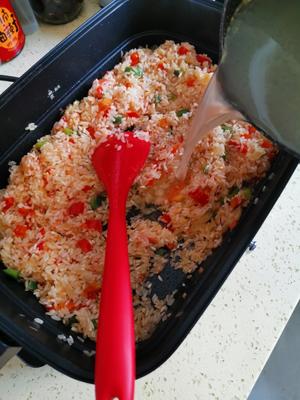 藏红花果然是西班牙海鲜饭的灵魂的做法 步骤9