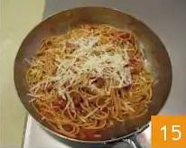 经典番茄培根意大利面Spaghetti all’ Amatriciana的做法 步骤17