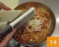 经典番茄培根意大利面Spaghetti all’ Amatriciana的做法 步骤16