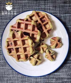 治愈系美食：抹茶巧克力豆&抹茶芋泥比利时松饼（高粉酵母版）的做法 步骤13