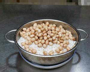 花生糯米香肠的做法 步骤7